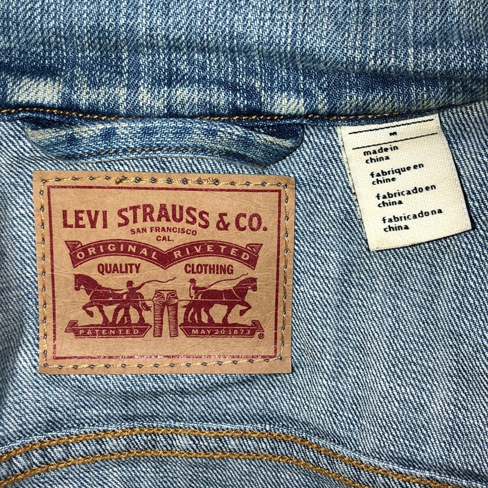 Levi’s Boyfriend Trucker Jacket Medium - image 6
